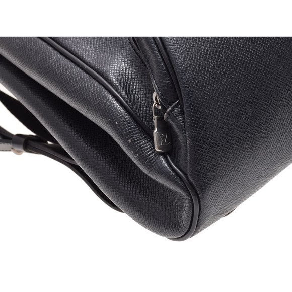 Louis Vuitton Cassiar Ardoise Taiga - Picture 4 of 9